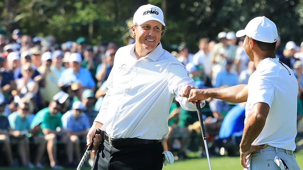 Tiger Woods (r.) und Phil Mickelson planen einen gigantischen Show-Kampf. (Foto: Getty)