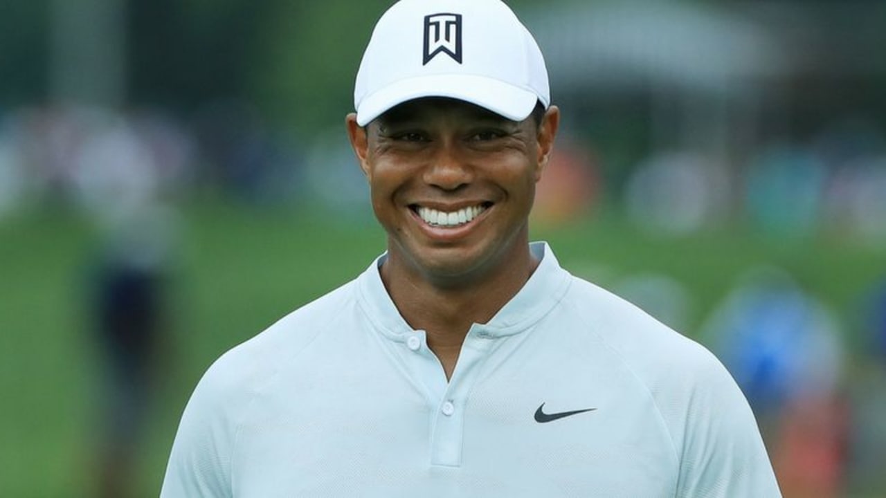 tiger-woods-smiling-golf