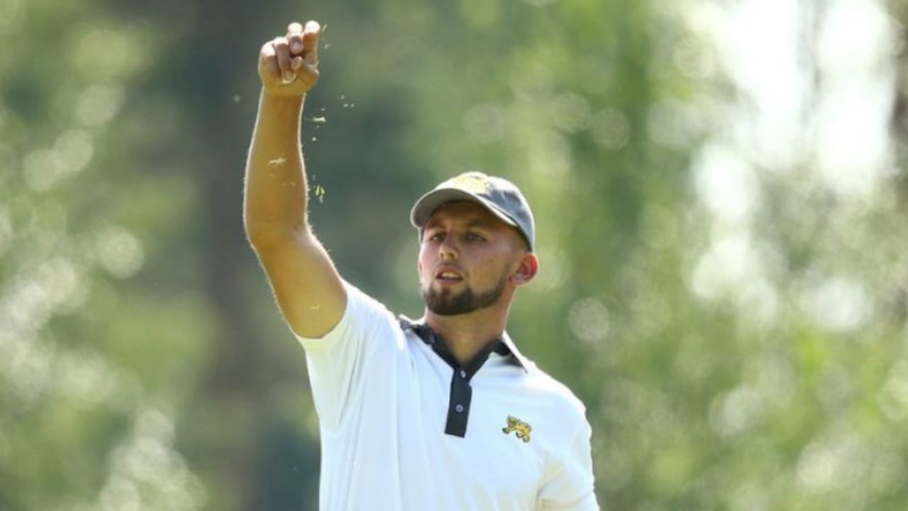 Ein zu früh geharkter Bunker kostet Gian-Marco Petrozzi, die Chance auf die Final Stage der Qualifying School der European Tour. (Foto: Twitter / @Golf2Win)