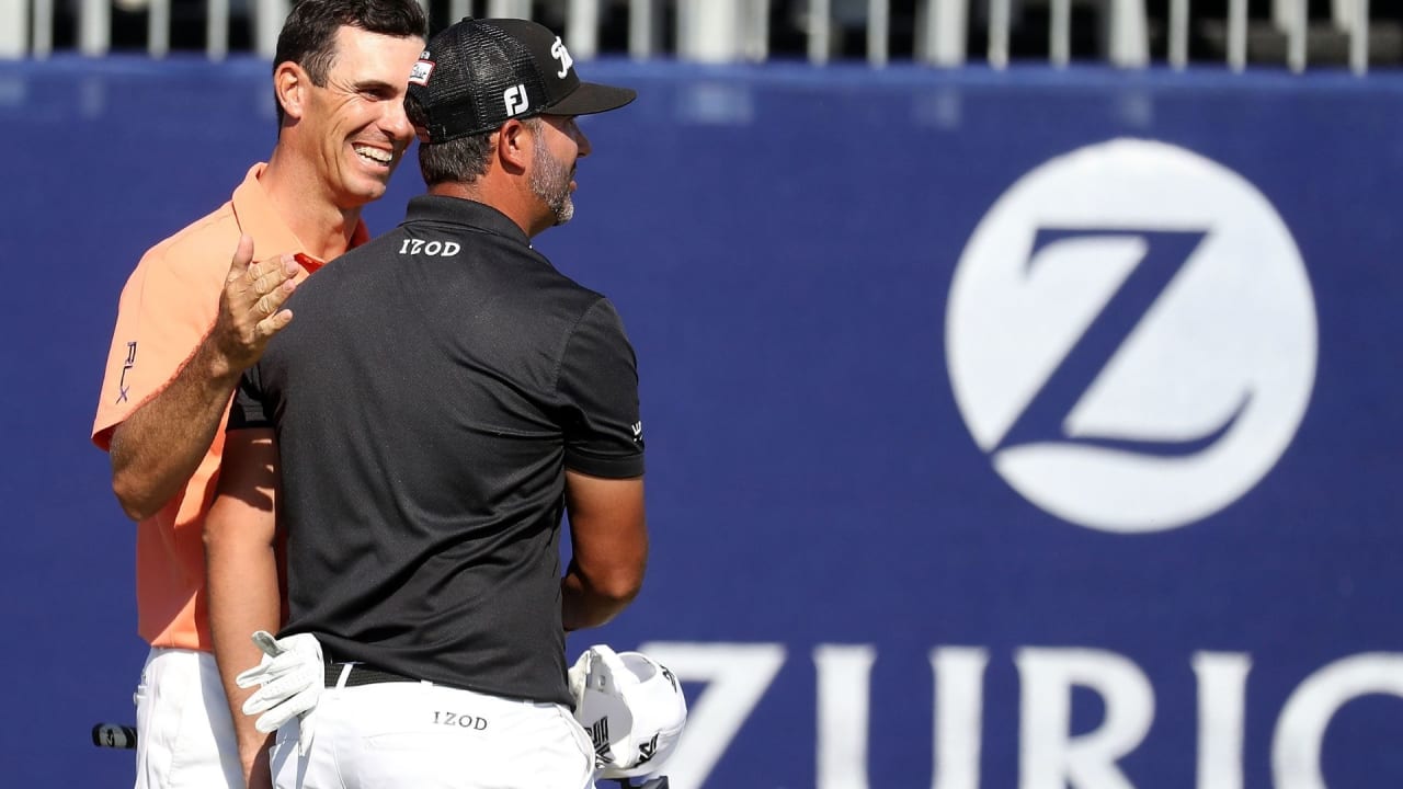 Billy Horschel und sein Teamkollege Scott Piercy am 18. Loch der Zurich Classic 2018 (Foto: Getty)