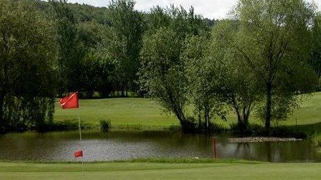 Greenkeeper im Einsatz: Golf & Yachtclub Gut Minoritenhof sichert Boote im Hafen Greenkeeper im Einsatz: Golf & Yachtclub Gut Minoritenhof sichert Boote im Hafen