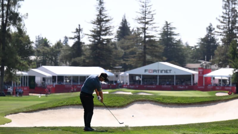 The PGA Tour start in front of autumn panorama