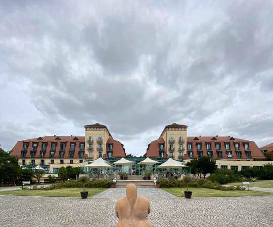 54 Golfbahnen mit Wüstenfeelin...