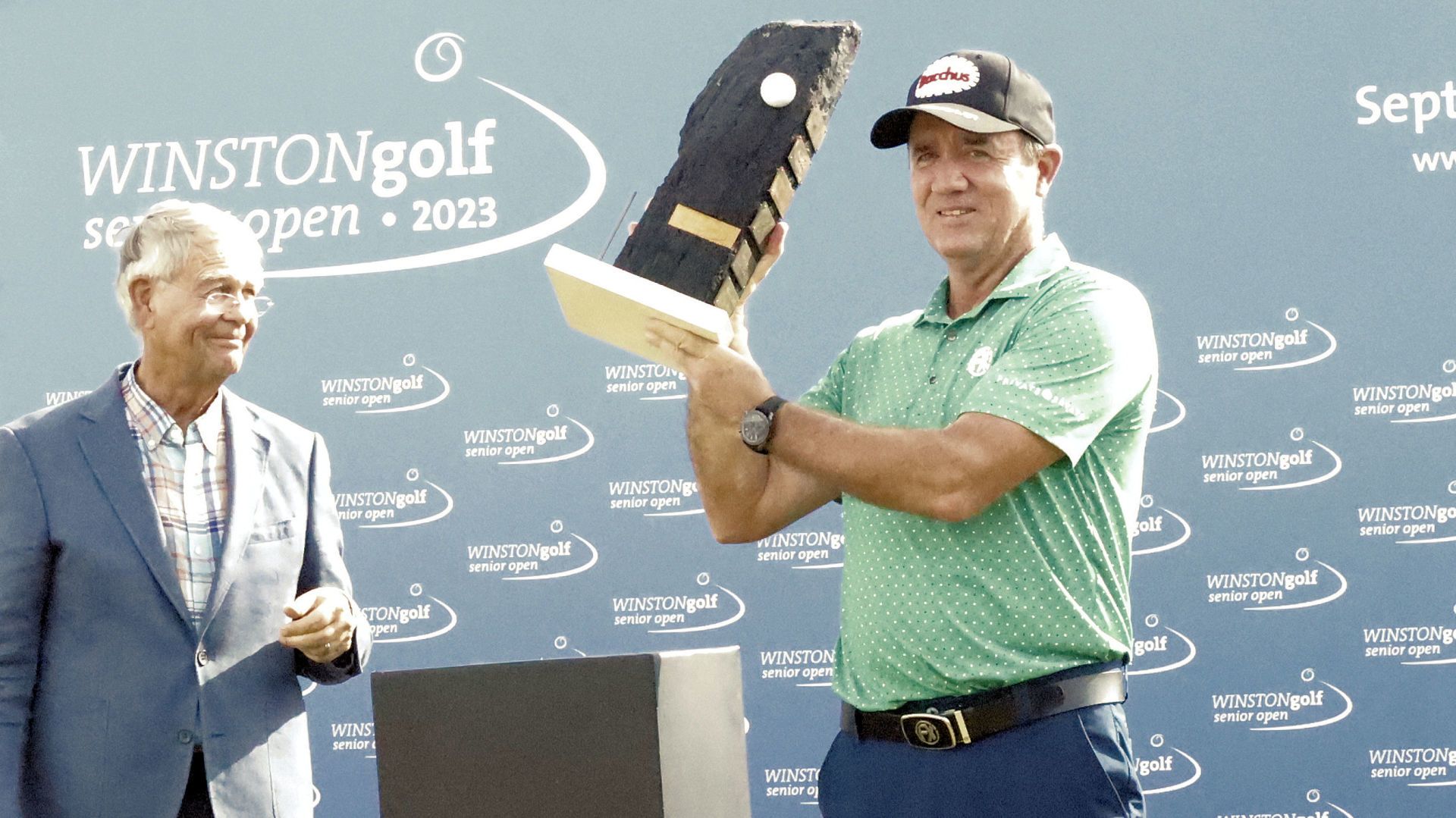 v.l.n.r. Wijnand Pon und Sieger Scott Hend -&nbsp;Fotocredit: Jens Goldmann