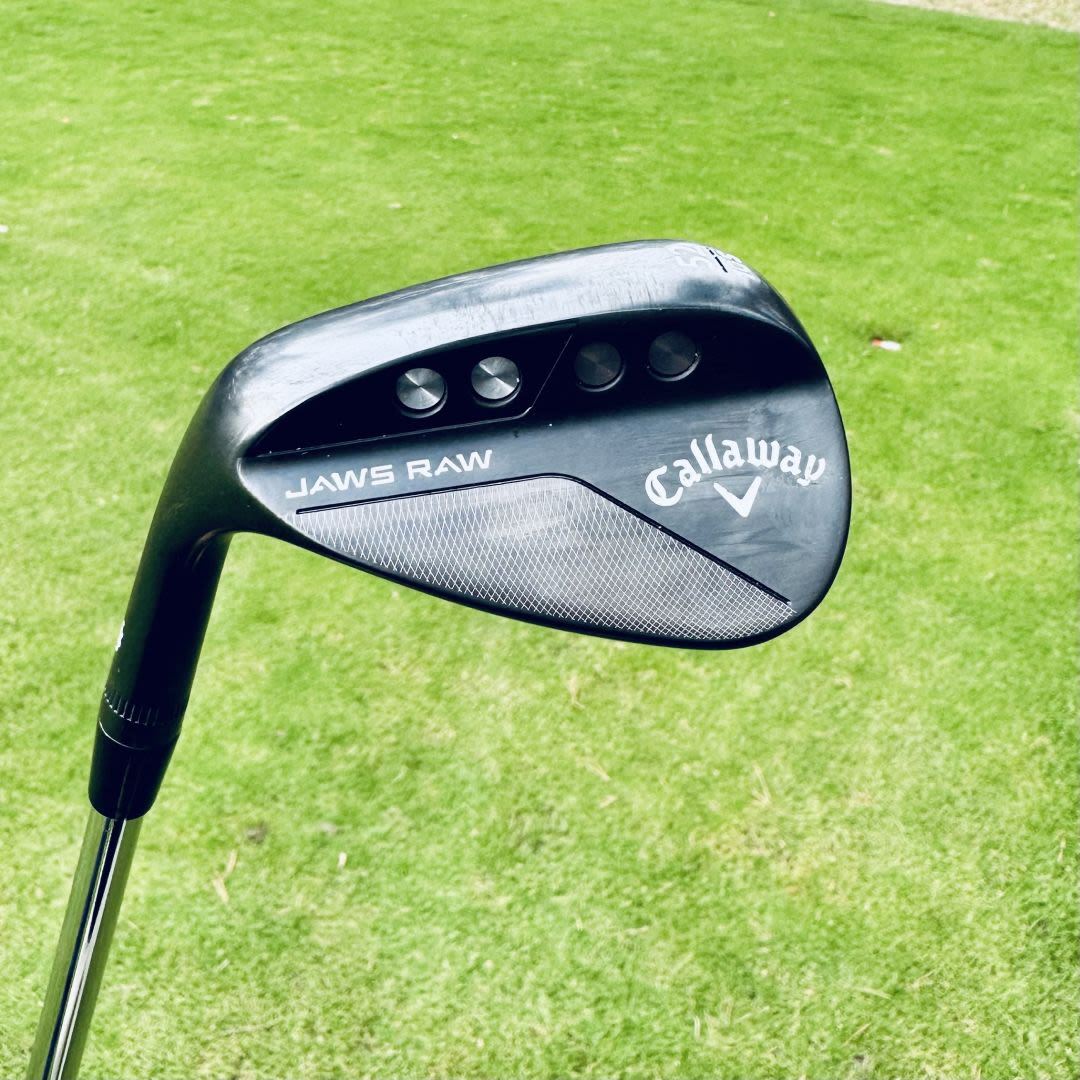 Die neuen Callaway JAWS RAW Black Edition Wedges