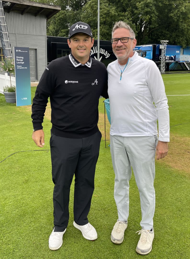 Ein super lockerer Patrick Reed, einer der Topteilnehmer.