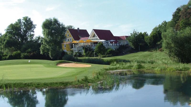Karlshäuser Hof Golf Pforzheim
