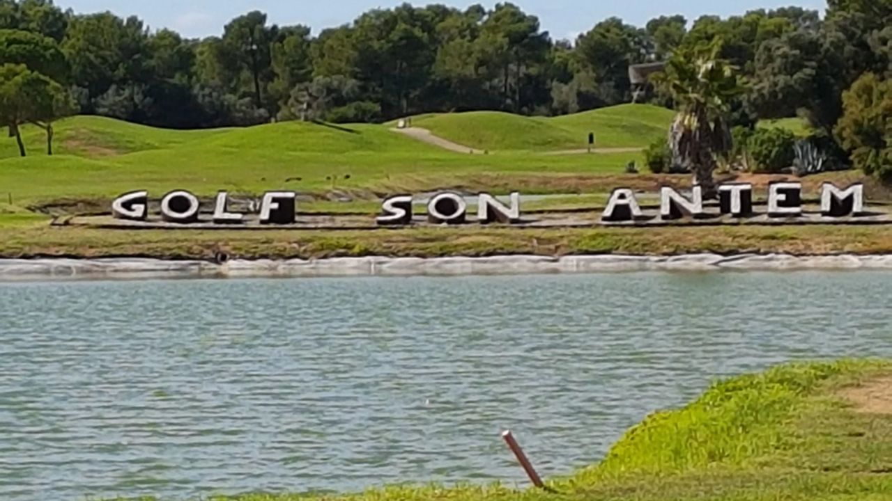 Golf Son Antem