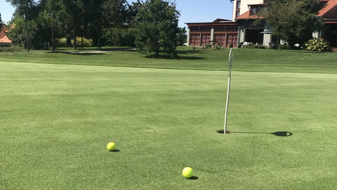 Forest Hills Golf & Country Club