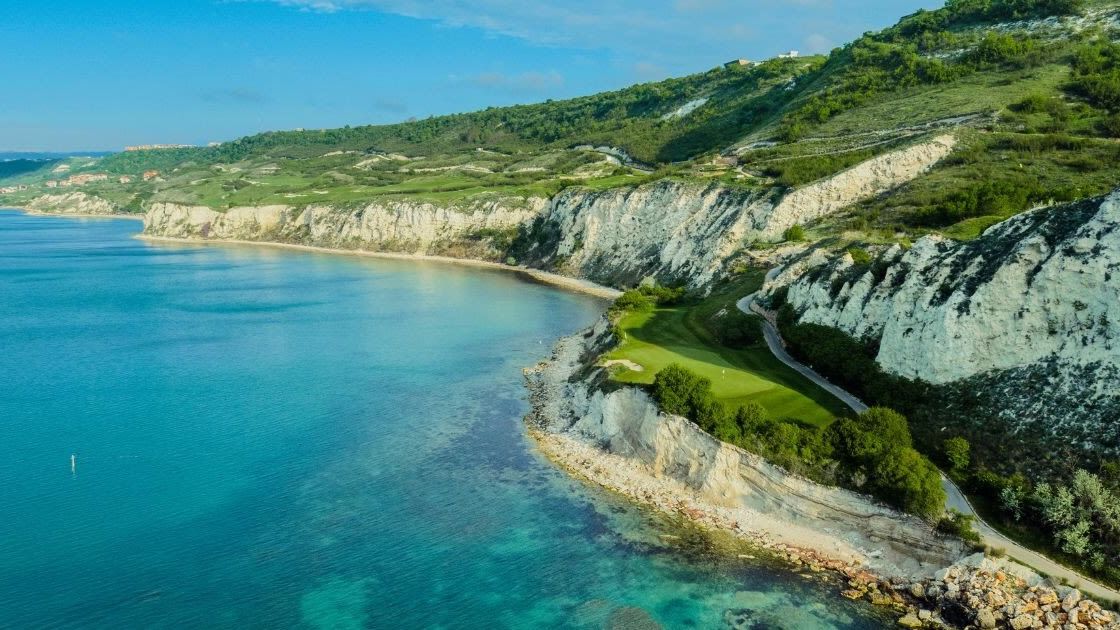 Thracian Cliffs Resort