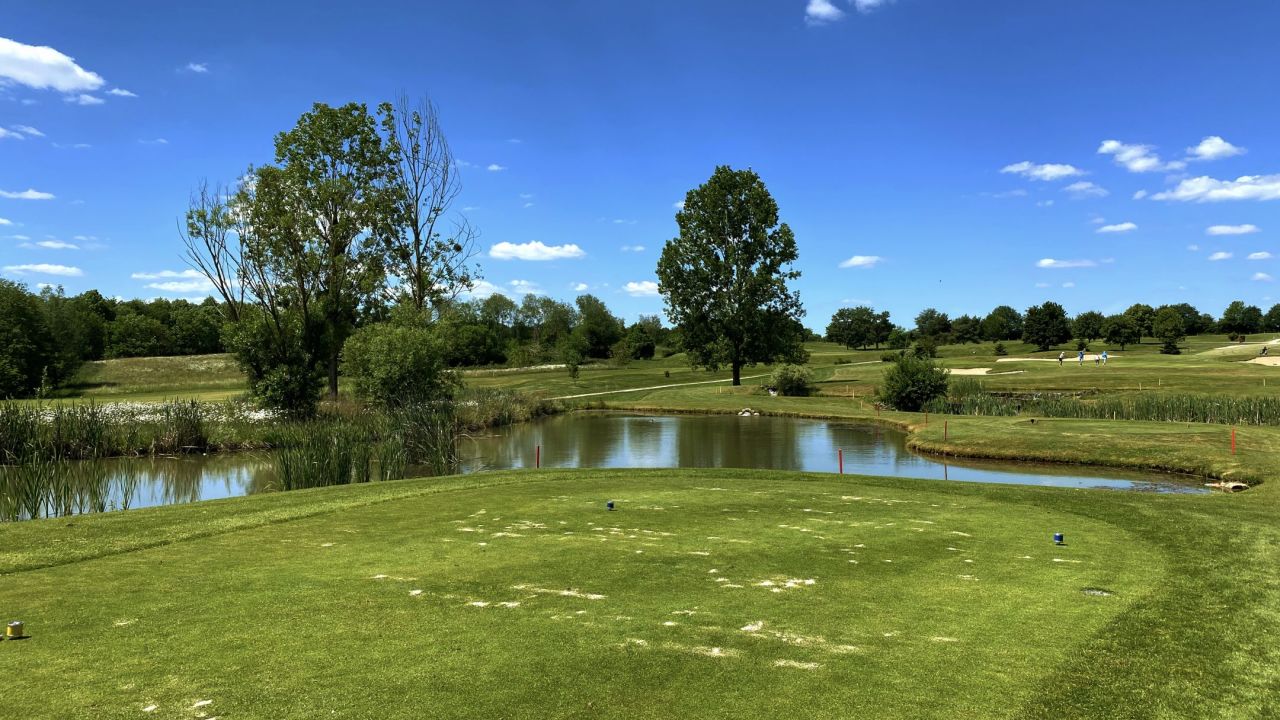 Kikuoka Country Club