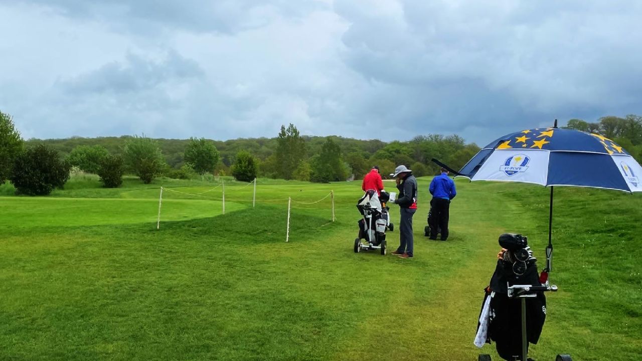 Kikuoka Country Club