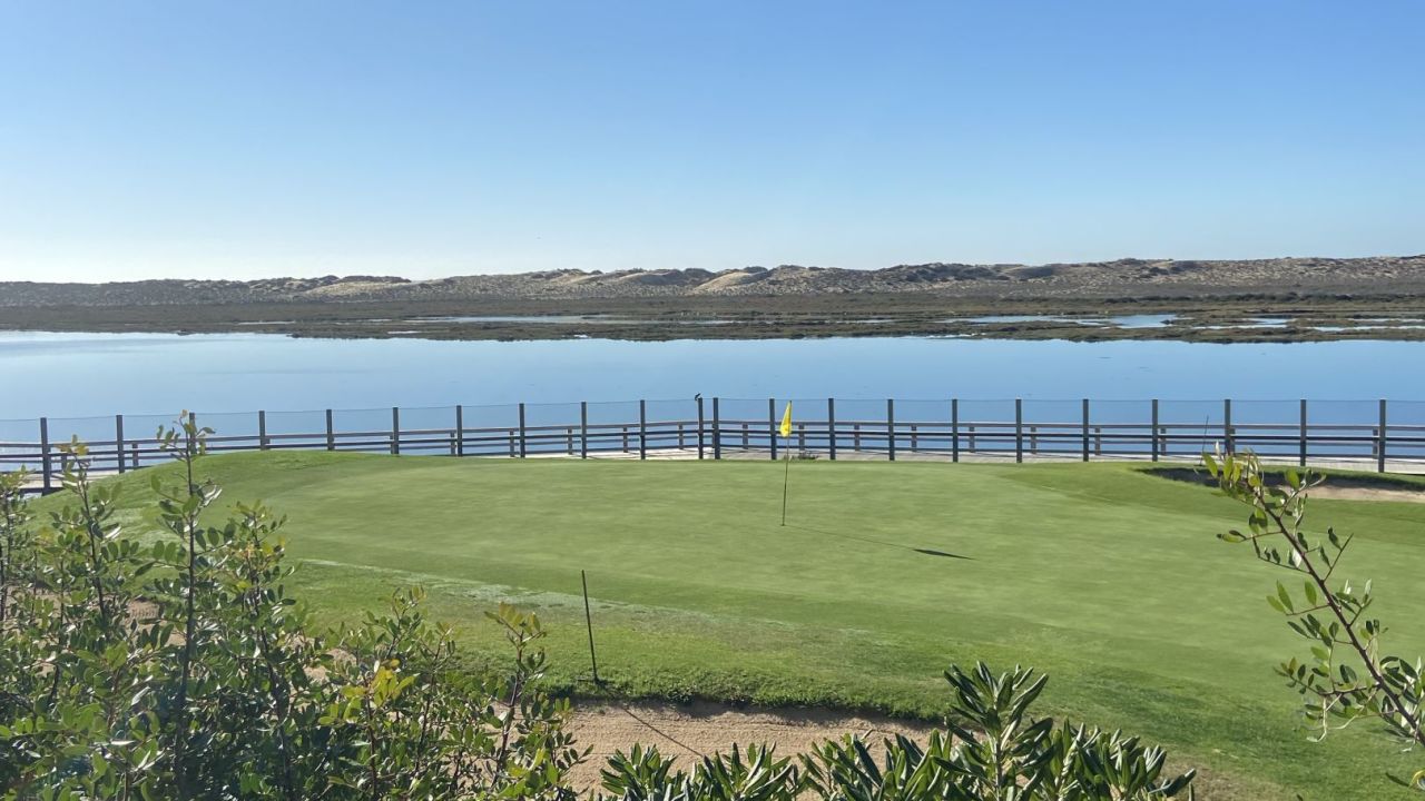 San Lorenzo Golf Course & Le Meridien Dona Filipa