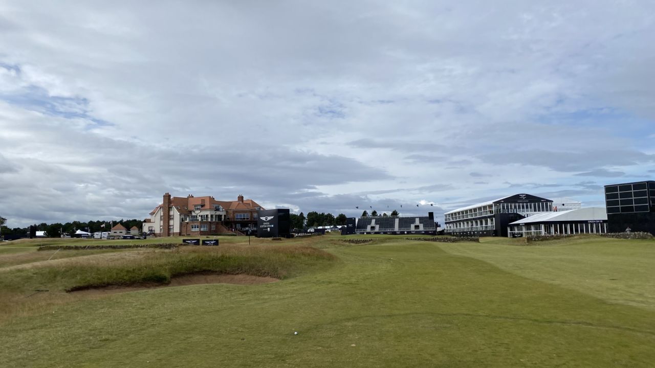 Renaissance Club