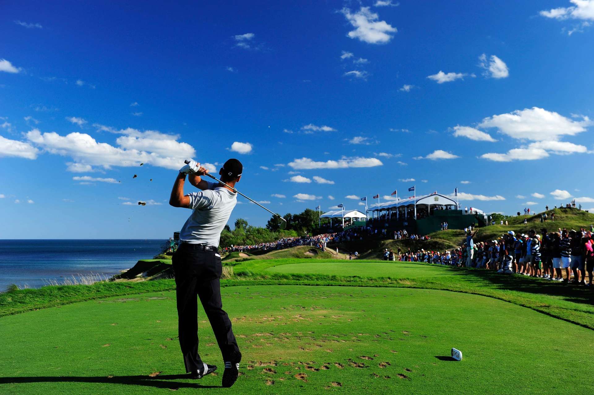 Der Mettmanner liegt bei neun unter Par auf dem geteilten vierten Rang und hat vier Schläge Rückstand auf den Führenden Nick Watney (USA).