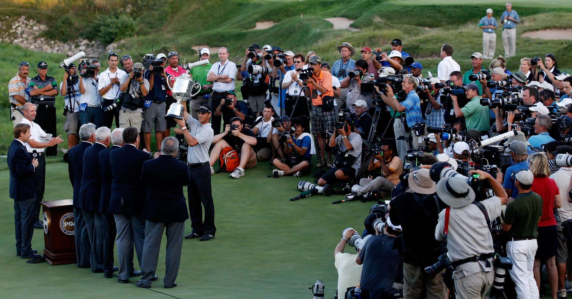 ...und zog danach das Interesse der Journalisten und Fotografen auf sich, die den Deutschen damals nicht wirklich auf dem Favoritenzettel stehen hatten.