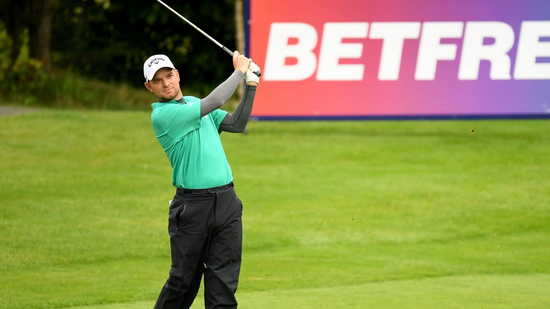 European Tour: Englishman Dale Whitnell posted a second round 64 and currently sits 1 shot off the lead.