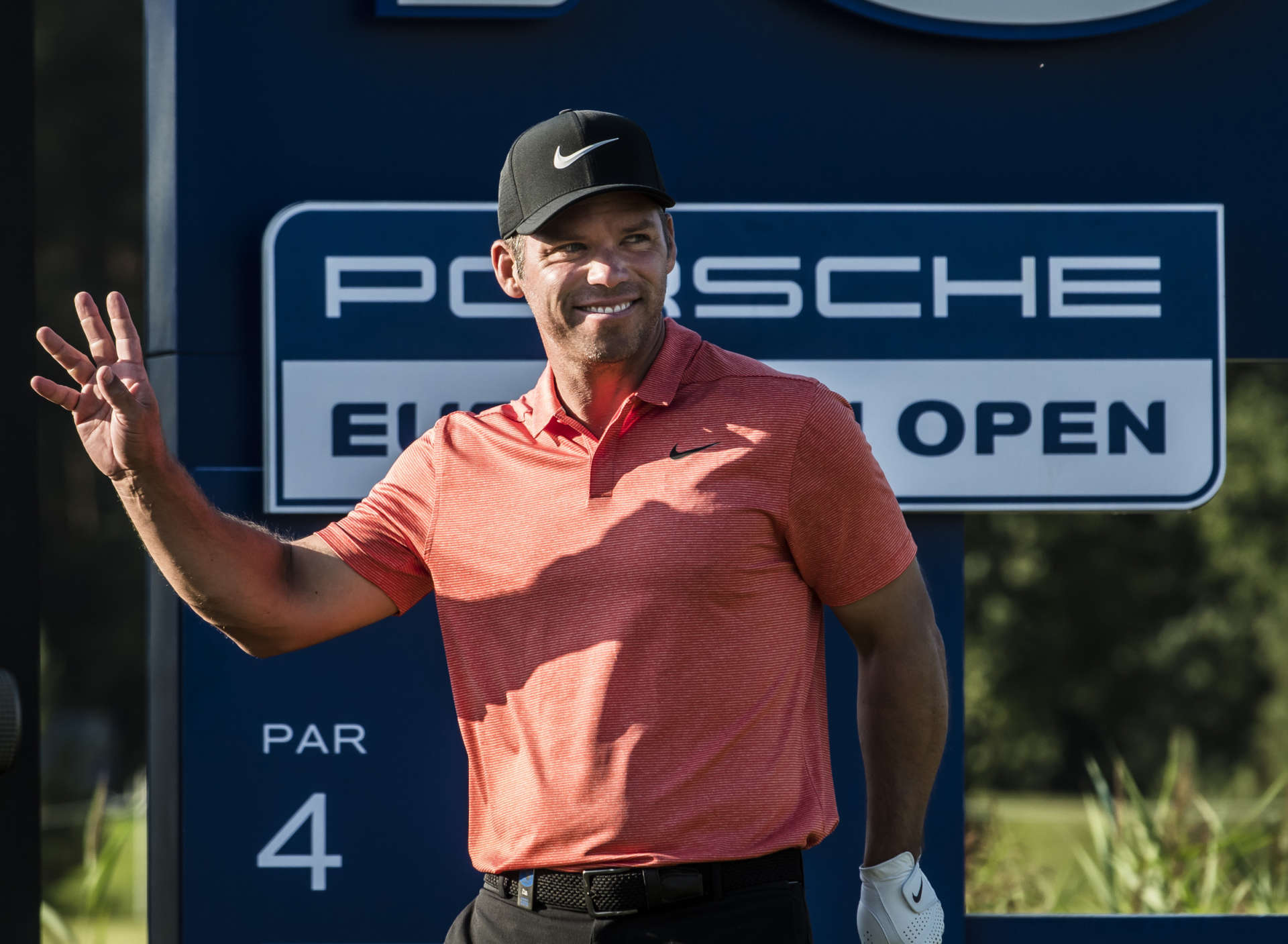 Porsche-Markenbotschafter Paul Casey während der Porsche European Open. (Foto: Porsche)