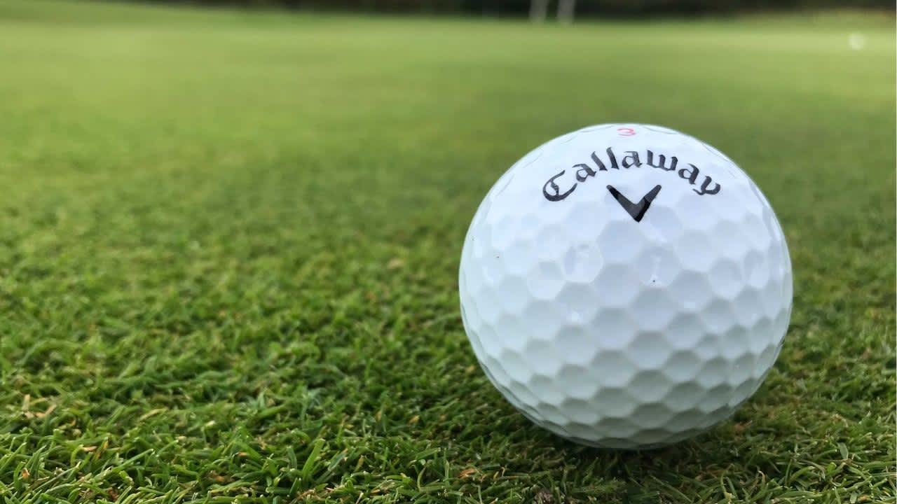 Die UVP der Bälle beträgt 54,99€, somit rangieren die Callaway Chrome Soft und Chrome Soft X Bälle in der höchsten Preis-Kategorie.