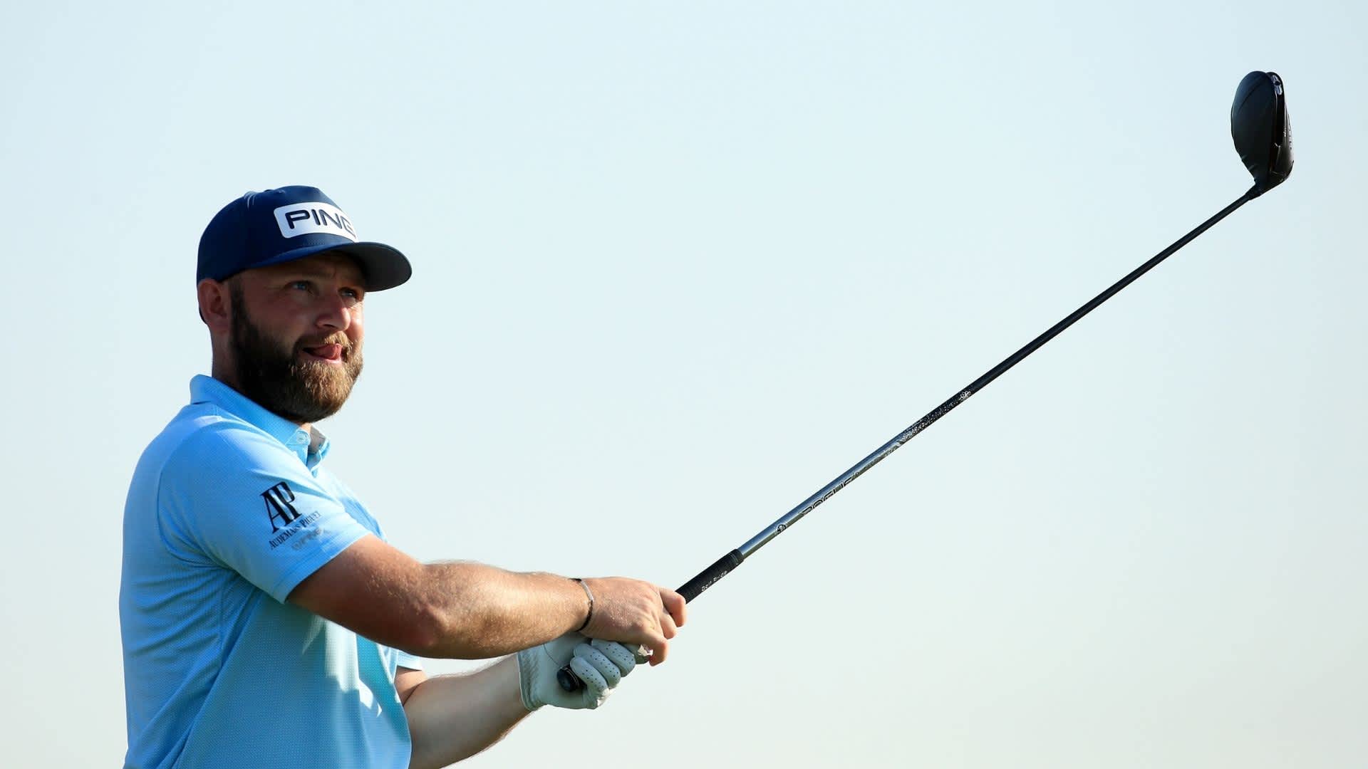 European Tour: Englishman Andy Sullivan posted a third round 68 and takes the lead.