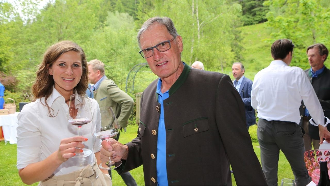 Die erstklassigen österreichischen Weine laden zum Verweilen ein. (Foto: Egon Rutter)