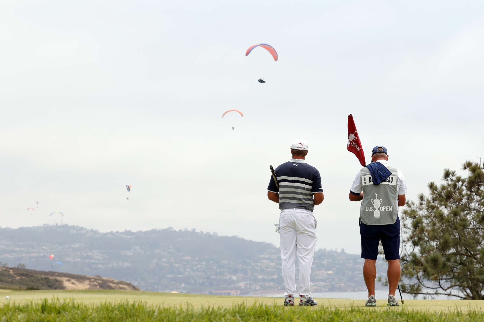 Bryson DeChambeau vor seinem Putt auf dem 4. Grün