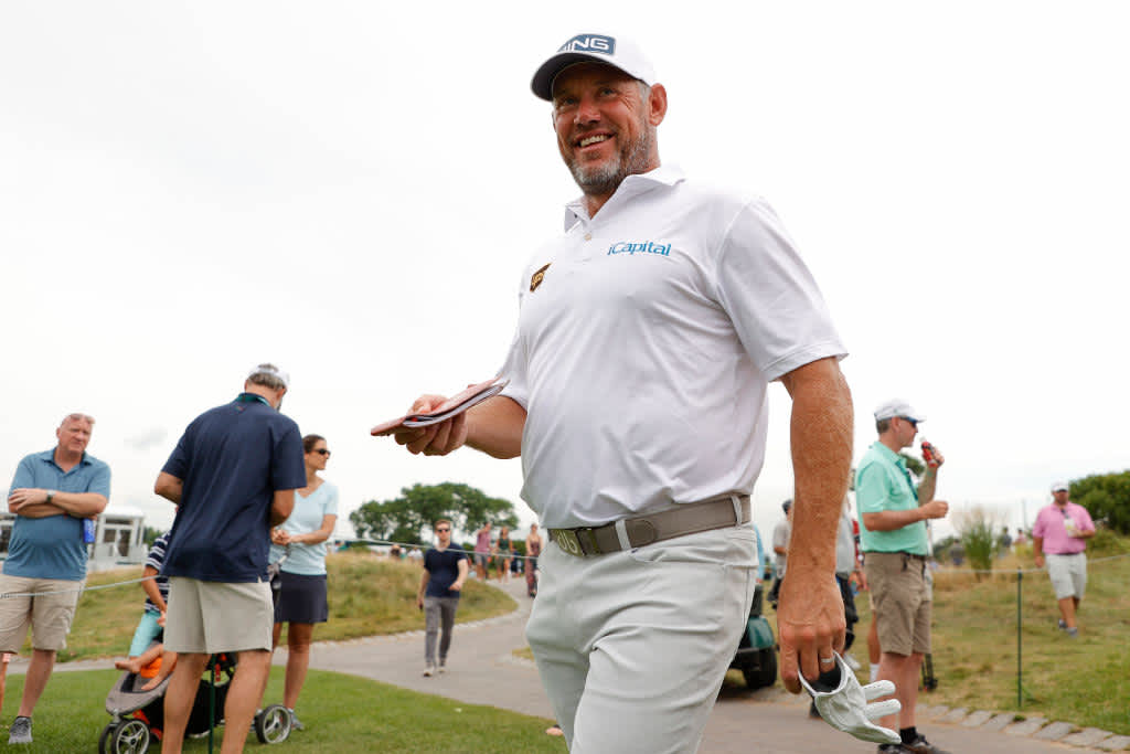 PGA Tour: Englishman Lee Westwood posted 68 in third round, sits 6 shots off the lead