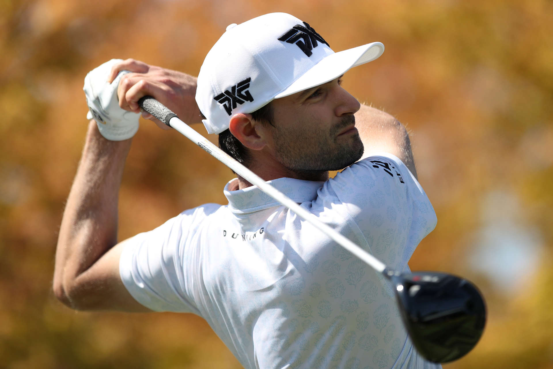 NAPA, CALIFORNIA - SEPTEMBER 17: Kyle Stanley hits his tee shot on the first hole during round two of the Fortinet Championship at Silverado Resort and Spa on September 17, 2021 in Napa, California. (Photo by Meg Oliphant/Getty Images)