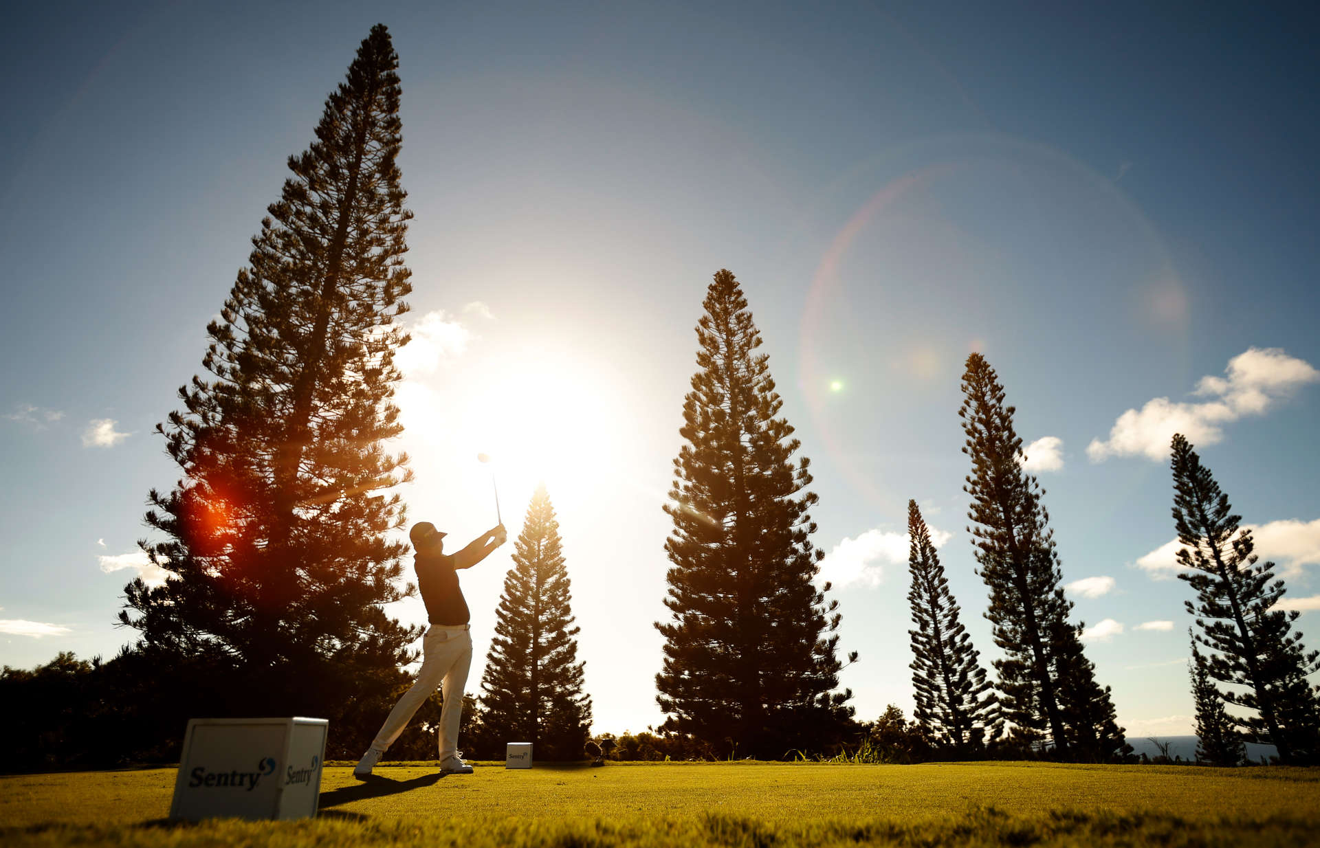 LAHAINA, HAWAII - JANUARY 08: Kevin Na of the United States plays his shot from the 18th tee during the third round of the Sentry Tournament of Champions at Plantation Course at Kapalua Golf Club on January 08, 2022 in Lahaina, Hawaii. (Photo by Cliff Hawkins/Getty Images)