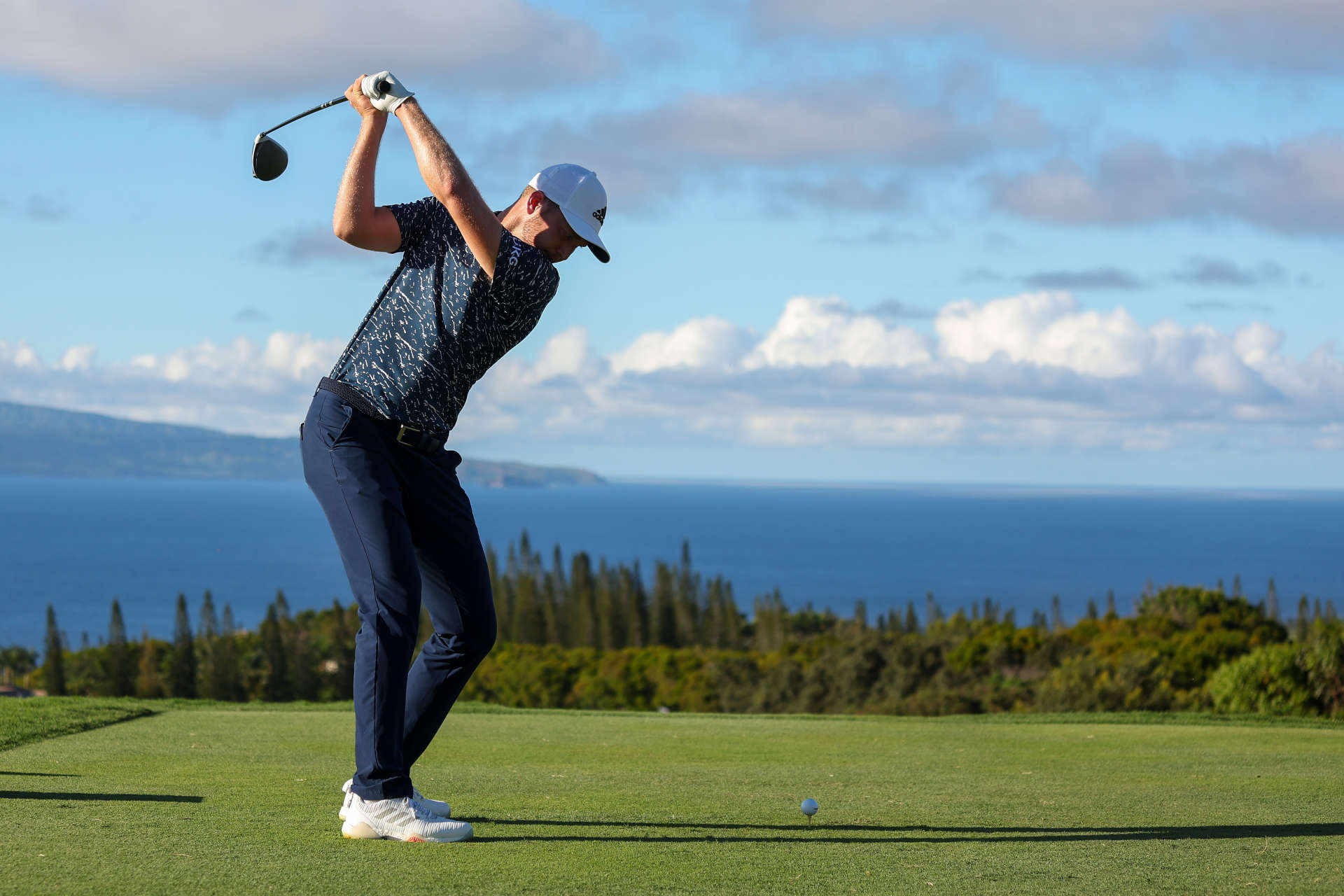 LAHAINA, HAWAII - JANUARY 08: Daniel Berger of the United States plays his shot from the 17th tee during the third round of the Sentry Tournament of Champions at the Plantation Course at Kapalua Golf Club on January 08, 2022 in Lahaina, Hawaii. (Photo by Gregory Shamus/Getty Images)