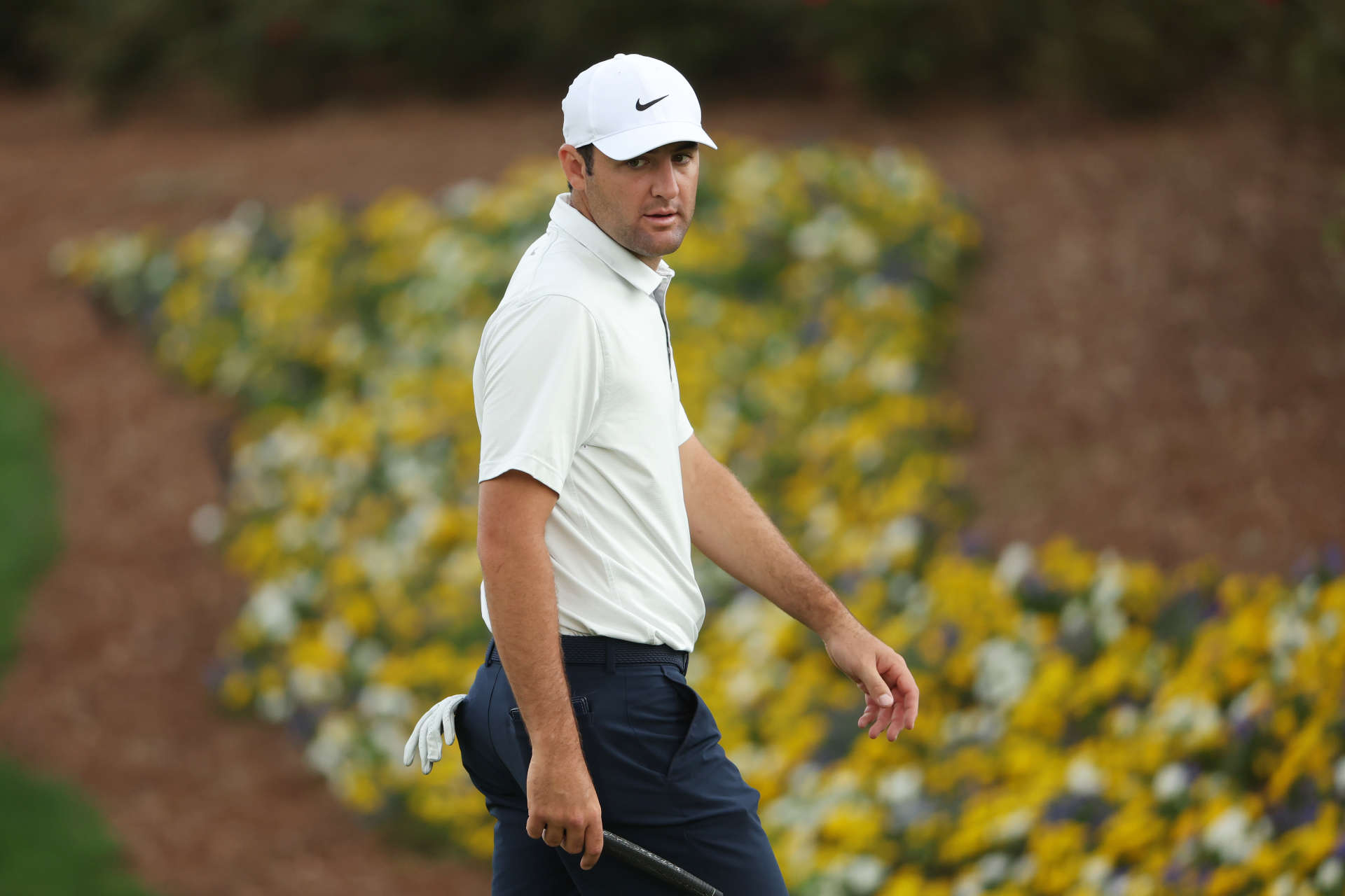 Scottie Scheffler
Alter: 27
Herkunftsland: USA
Bisherige Masters-Teilnahmen: 4
Qualifiziert als: Ehemaliger Masters-Champion, Sieger Players Championship, Olympiasieger (Gold), PGA-Tour-Sieger, Teilnehmer Tour Championship, Top-50 OWGR Ende 2024(Foto: Getty)