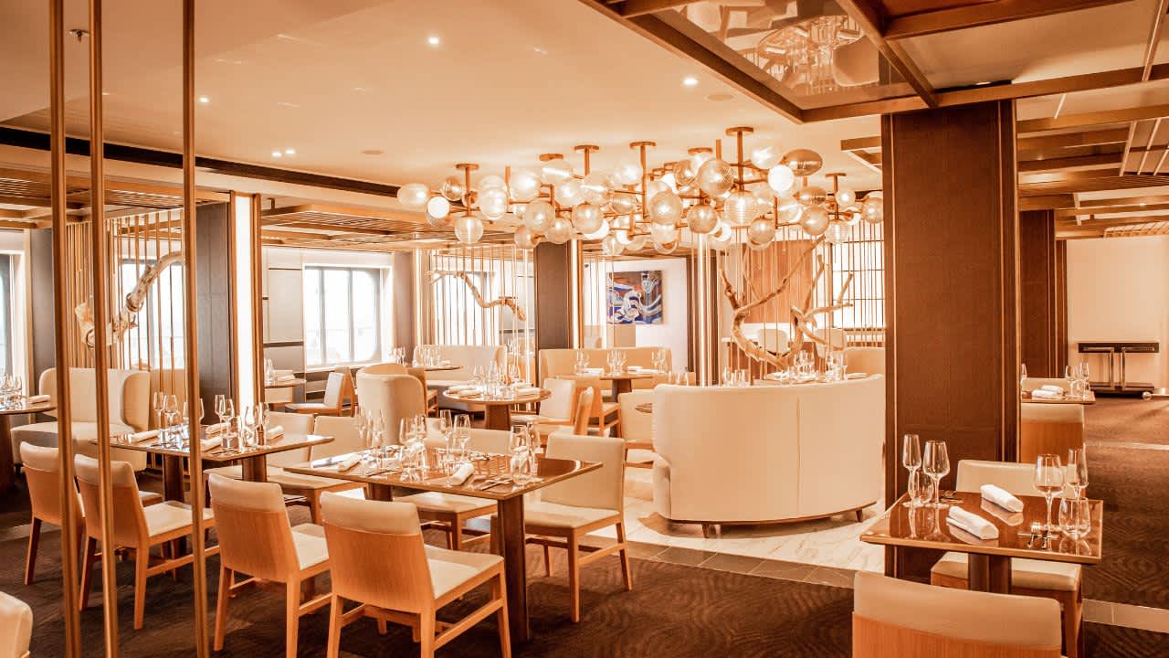 Sämtliche Bars, Restaurants oder sonstige Räume erstrahlen in außergewöhnlichem Design und versprühen ihren eigenen Charme.