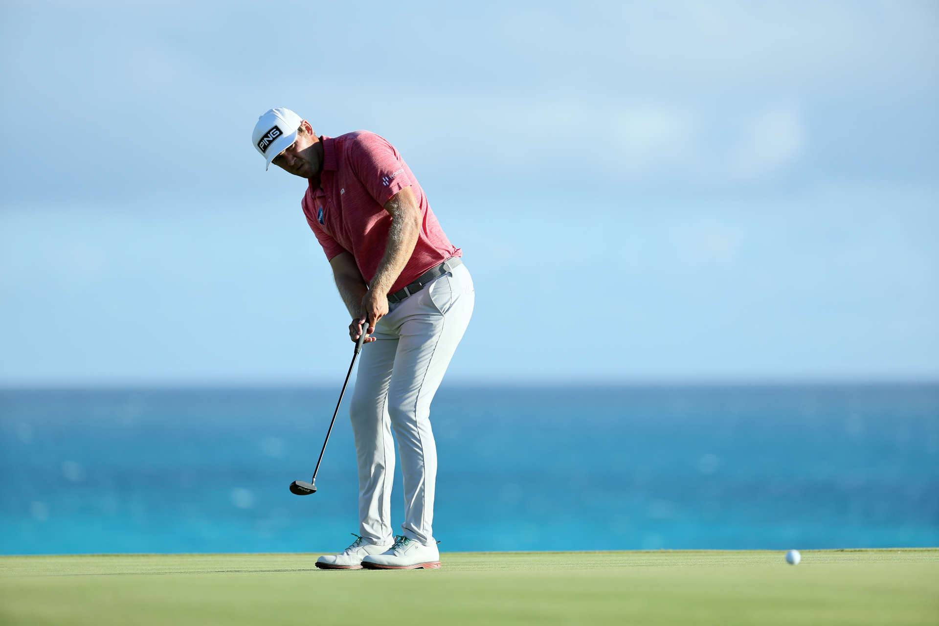 SOUTHAMPTON, BERMUDA - OCTOBER 30: Seamus Power of Ireland putts on the 16th hole during the final round of the Butterfield Bermuda Championship at Port Royal Golf Course on October 30, 2022 in Southampton, . (Photo by Andy Lyons/Getty Images)