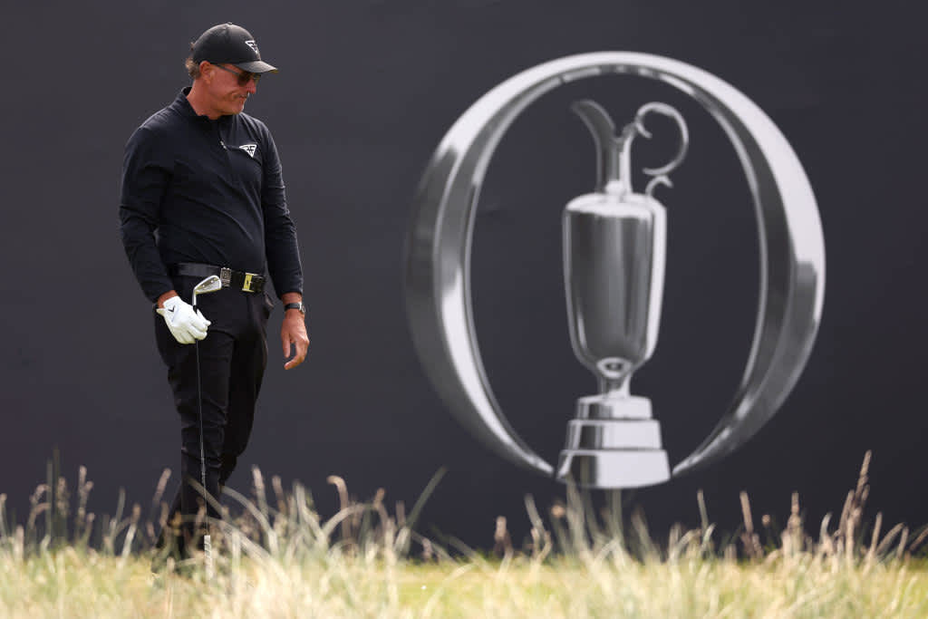 Phil Mickelson can not prove his sensitivity on the links courses and has to say goodbye to the British Open with nine over par.