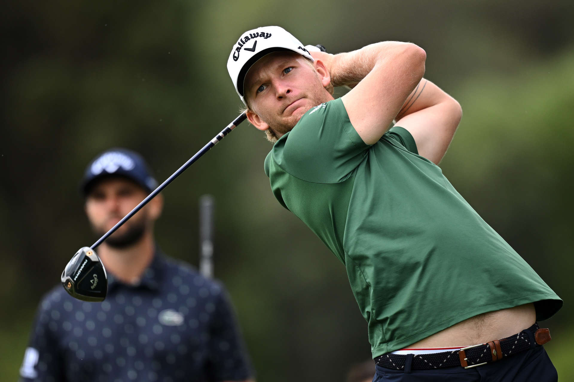 Statistiken
Nick Bachems powervoller Abschlag sicherte ihm seinen ersten DP World Tour Sieg in Südafrika. In der Distanz Statistik hat es mit 294,8 Metern für den 4. Platz gereicht. An der Genauigkeit muss Bachem noch arbeiten. Dort wurde er nur 117. Am weitesten schlug im Schnitt Wilco Nienhaber (305,9 Meter).