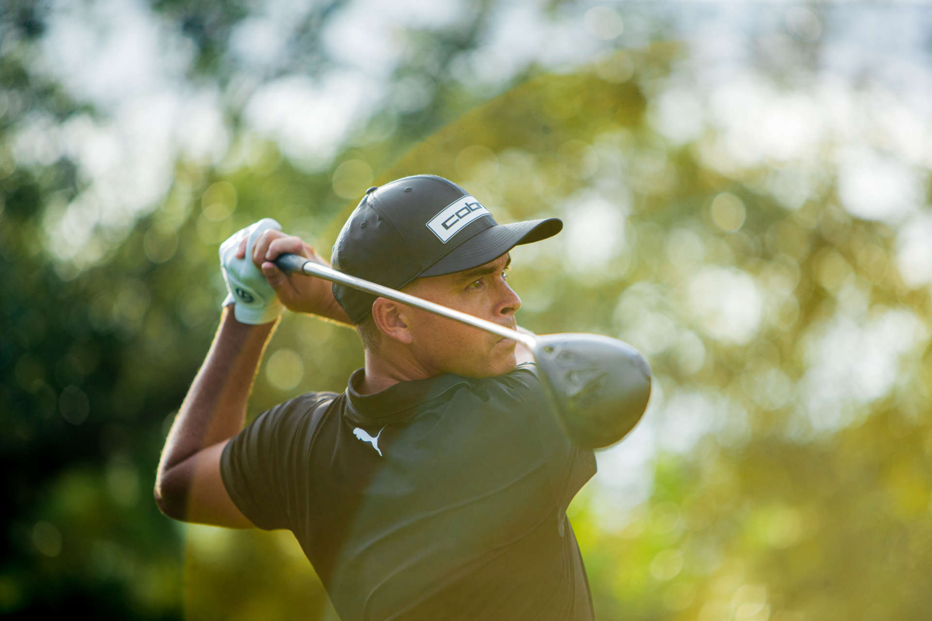 Rickie Fowler spielt den neuen Cobra Dark Speed Driver (Foto: Cobra)