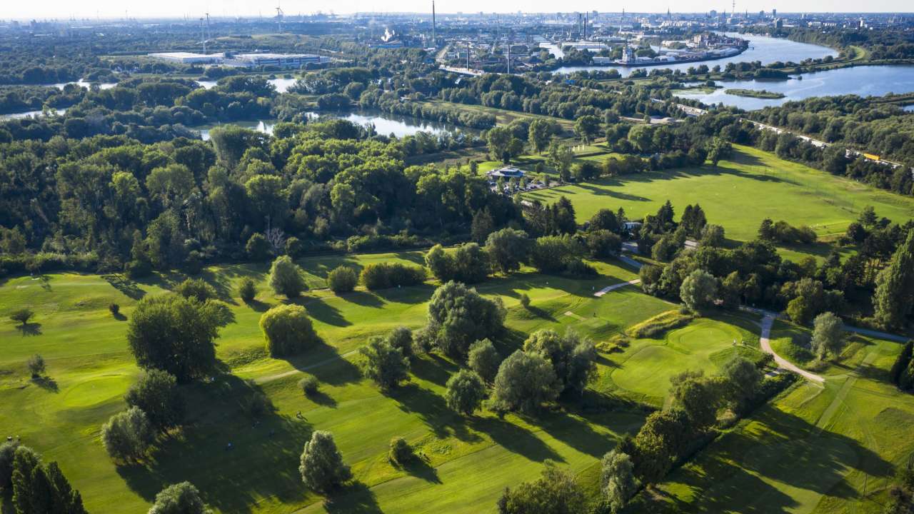 Golf Lounge Resort