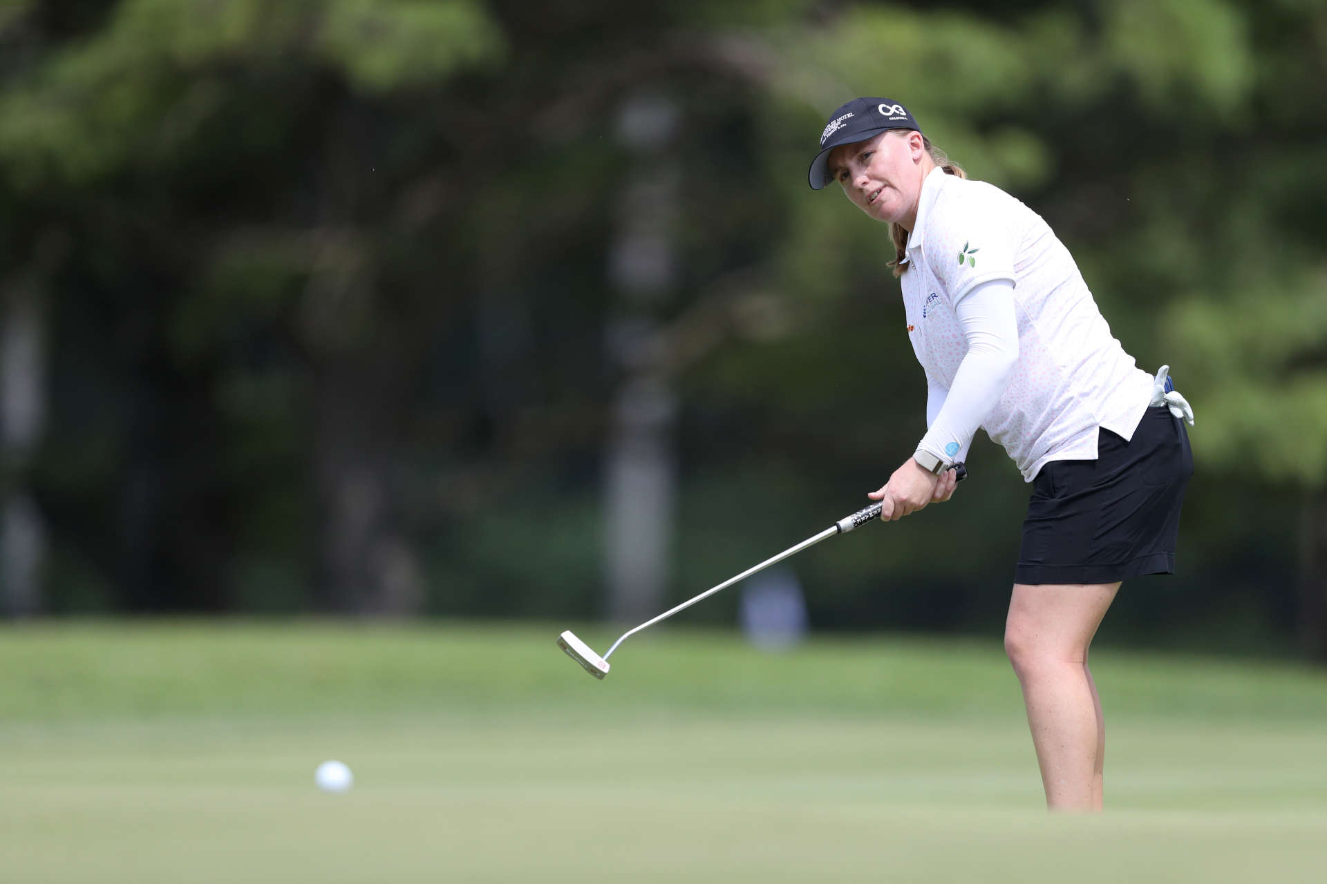 SYLVANIA, OHIO - JULY 19: Gemma Dryburgh of Scotland putts on the 18th green during the second round of the Dana Open at Highland Meadows Golf Club on July 19, 2024 in Sylvania, Ohio. (Photo by Raj Mehta/Getty Images)