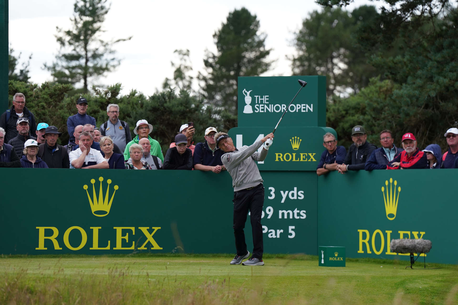 CARNOUSTIE, SCOTLAND - JULY 25: Bernhard Langer of Germany in action during day one of the Senior Open Championship presented by Rolex at Carnoustie Golf Links on July 25, 2024 in Carnoustie, Scotland.  (Photo by Phil Inglis/Getty Images)