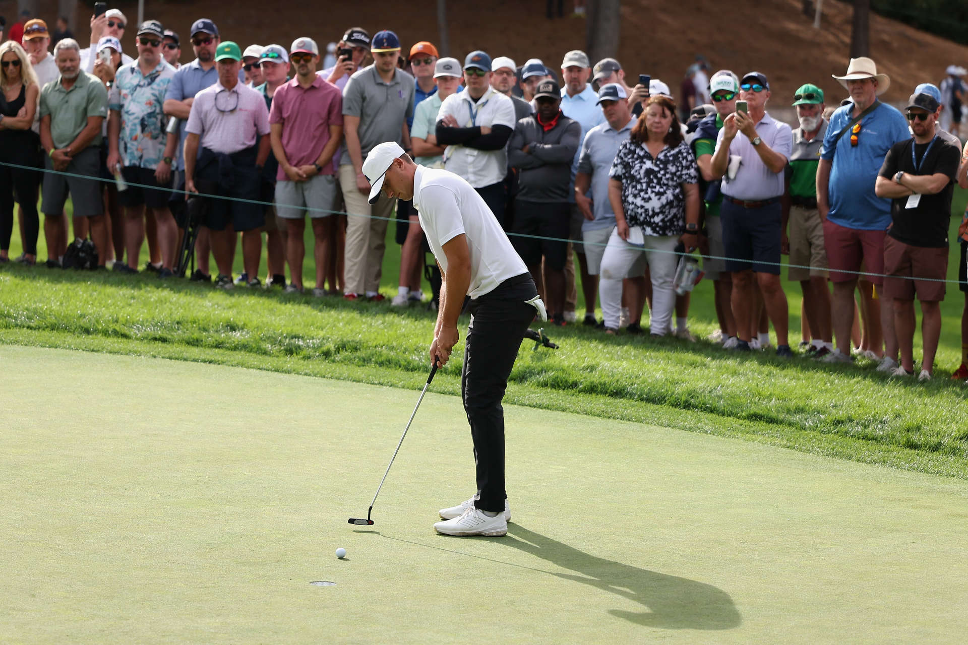 CASTLE ROCK, COLORADO - AUGUST 22: Ludvig Åberg of Sweden puts on the first green during the first round of the BMW Championship at Castle Pines Golf Club on August 22, 2024 in Castle Rock, Colorado. (Photo by Christian Petersen/Getty Images)