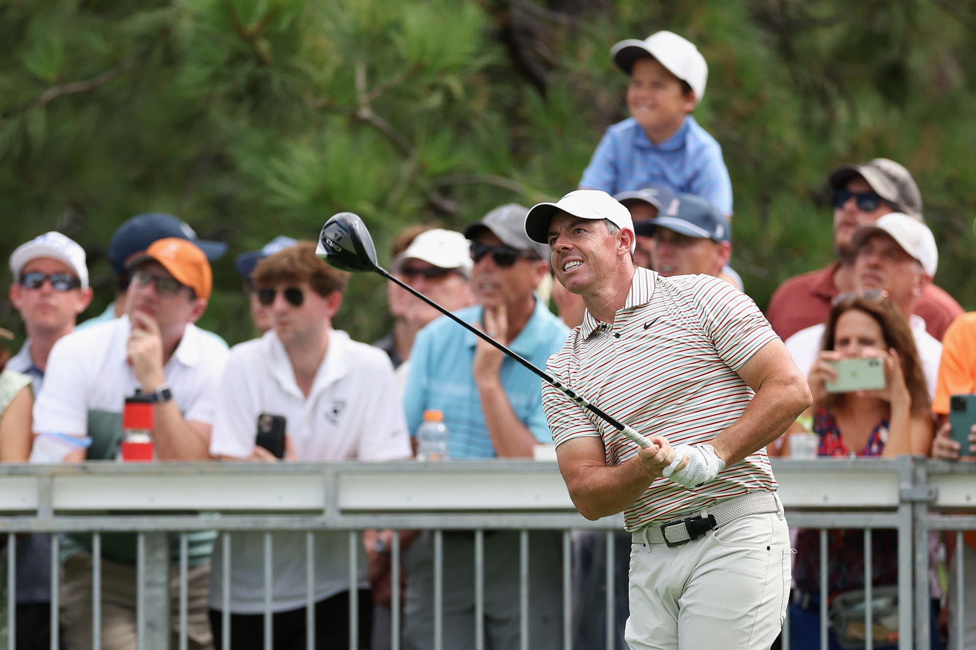 CASTLE ROCK, COLORADO - AUGUST 22: Rory McIlroy of Northern Ireland plays a tee shot on the 18th hole during the first round of the BMW Championship at Castle Pines Golf Club on August 22, 2024 in Castle Rock, Colorado. (Photo by Christian Petersen/Getty Images)