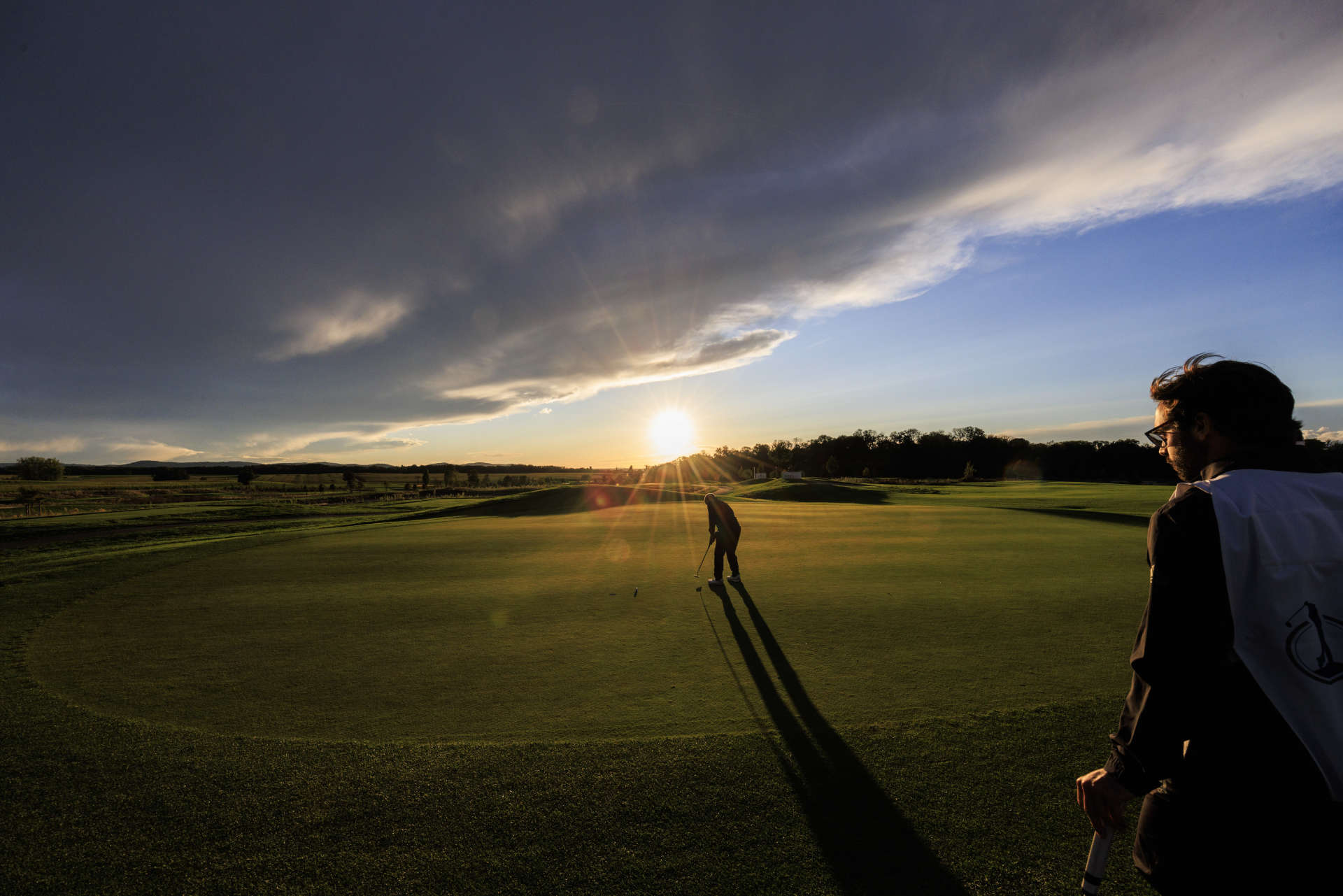 FOLGENSBOURG, FRANCE - SEPTEMBER 27: Lee Slattery of England putts on the ninth hole on day two of the Swiss Challenge 2024 at Golf Saint Apollinaire on September 27, 2024 in Folgensbourg, France. (Photo by Jan Hetfleisch/Getty Images)