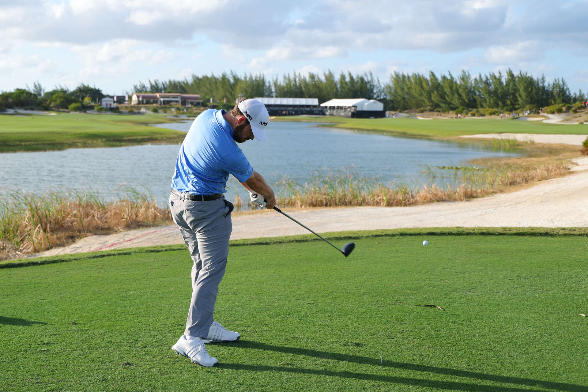 NASSAU, BAHAMAS - DECEMBER 07: Patrick Cantlay of the United States plays his shot from the 18th tee during the third round of the Hero World Challenge 2024 at Albany Golf Course on December 07, 2024 in Nassau, Bahamas. (Photo by Kevin C. Cox/Getty Images)