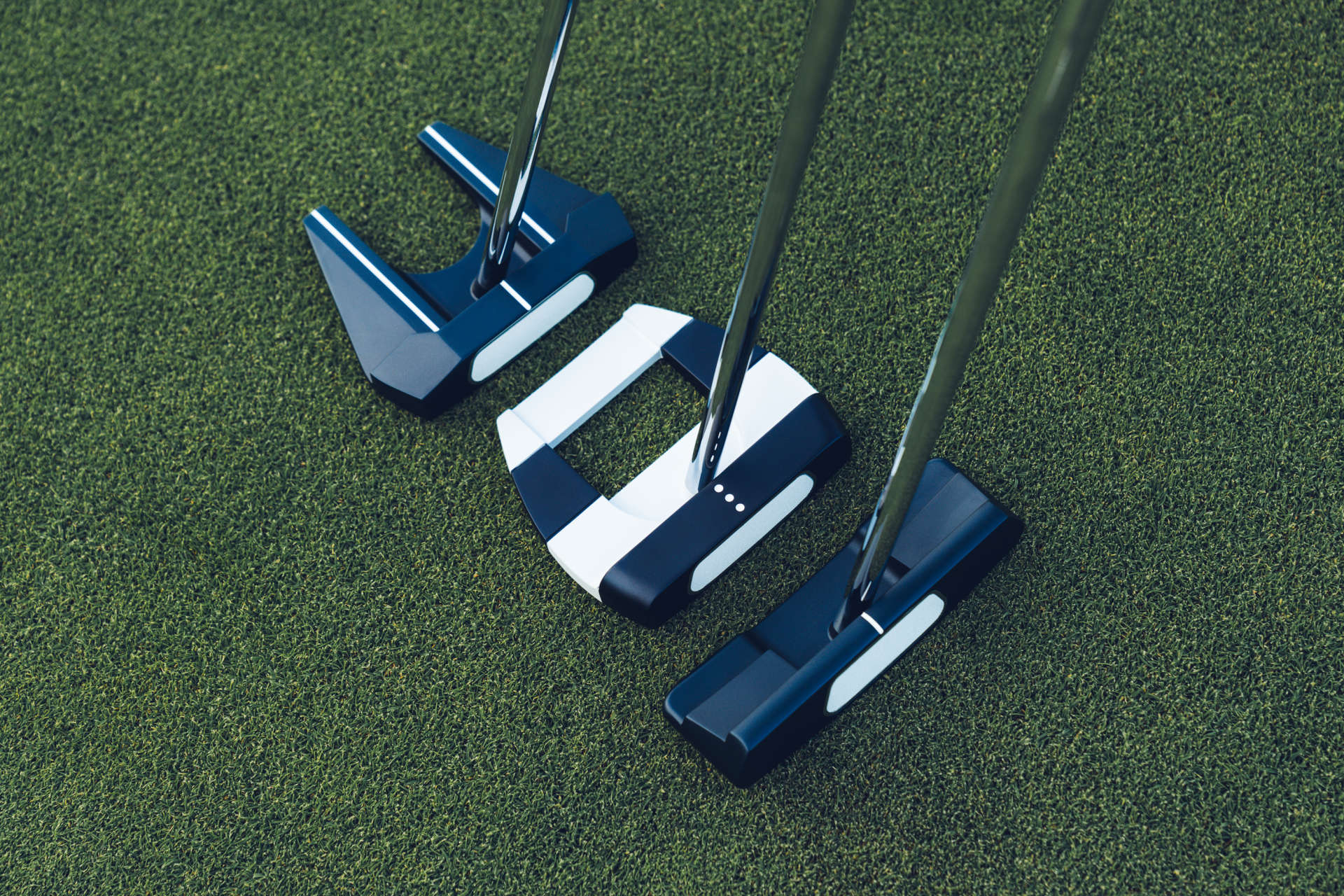 Die Serie der Odyssey Ai-ONE Square 2 Square Putter. (Foto: Callaway)