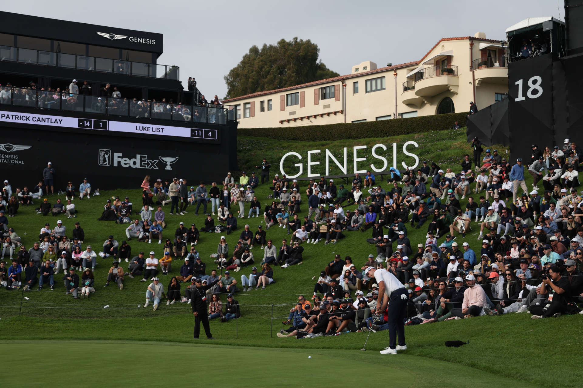 PACIFIC PALISADES, CALIFORNIA - FEBRUARY 17: Luke List putts on the 18th green during the third round of The Genesis Invitational at Riviera Country Club on February 17, 2024 in Pacific Palisades, California. (Photo by Harry How/Getty Images)