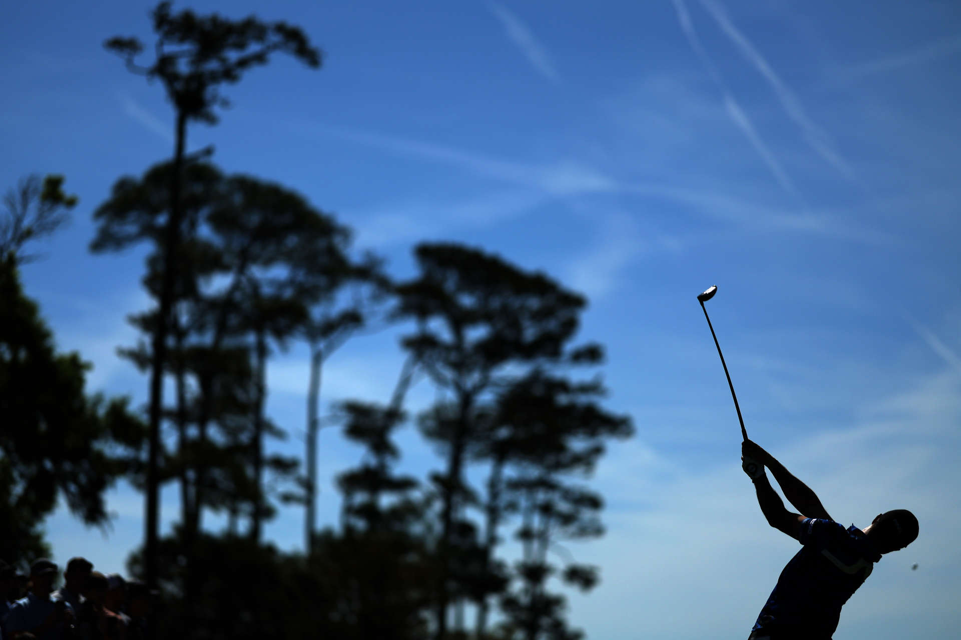 PONTE VEDRA BEACH, FLORIDA - MARCH 14: Viktor Hovland of Norway plays his shot from the fourth tee during the first round of THE PLAYERS Championship on the Stadium Course at TPC Sawgrass on March 14, 2024 in Ponte Vedra Beach, Florida. (Photo by Kevin C. Cox/Getty Images)
