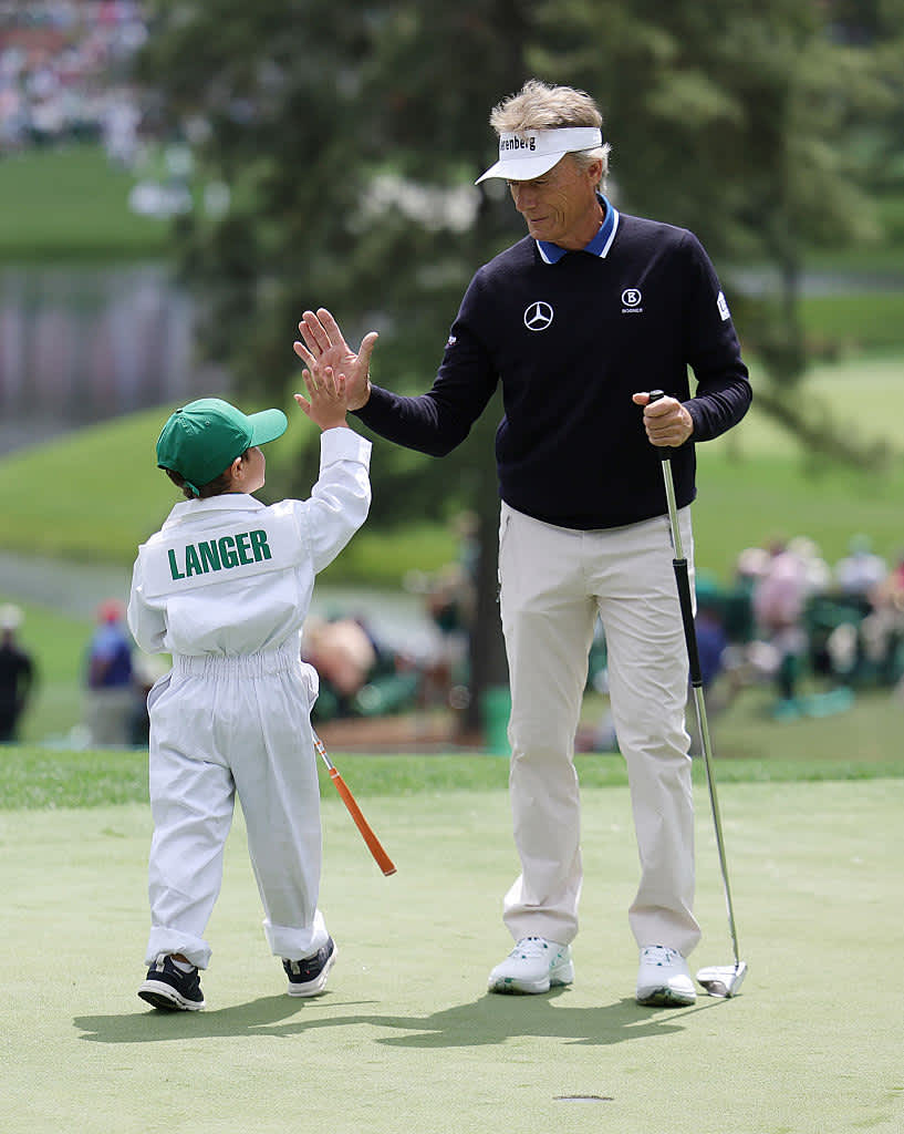 Beim Par-3-Contest mit seiner Familie.
