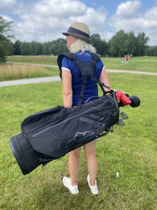 Sun Mountain: Wasserdicht und perfekte Tragegurte