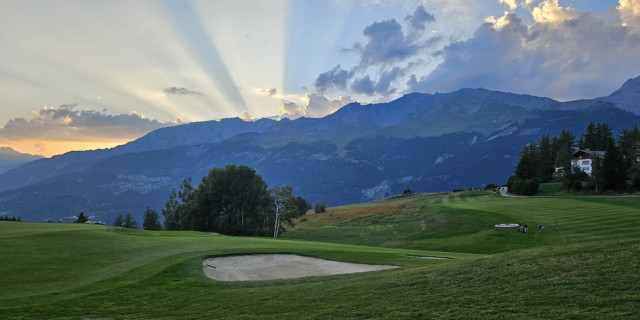 The Most Scenic Golf Course in The World