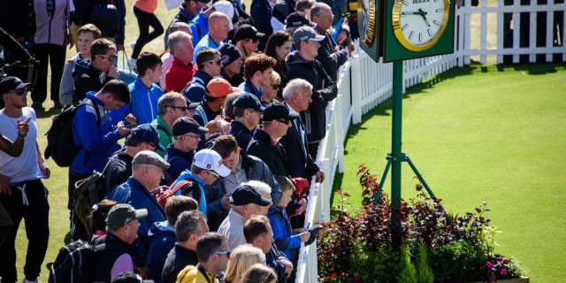 Watching Golf Live vs Watching Golf on TV